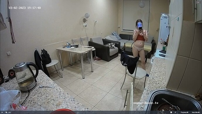 Ashampoo_Snap_jeudi 2 mars 2023_17h19m11s_005_Krosh & Simon apartment with reallifecam cameras at Voyeur House TV - Google Chrome