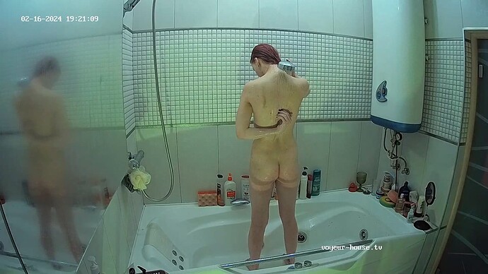 Martha_240216_shower_@_Tonk_butt_realm55-cam115-1708101643